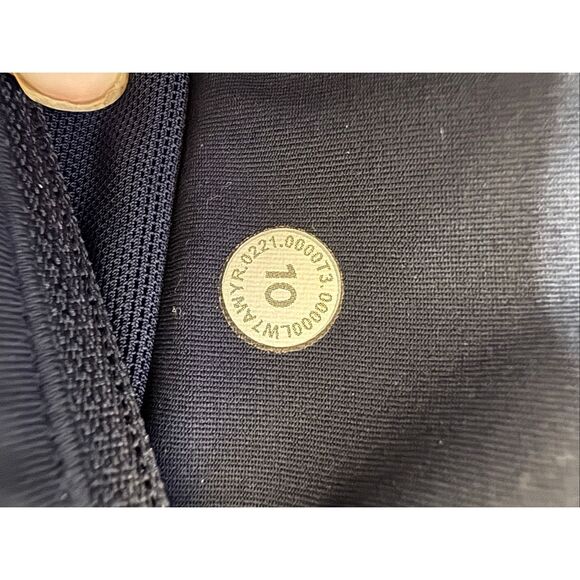 Lululemon Speed Up Short *2.5" True Navy size 10 - Picture 7 of 7